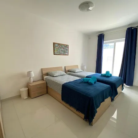 Sunshine - Modern Three Bedroom - No 2 * Mellieħa