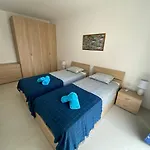 Sunshine - Modern Three Bedroom - No 2 Mellieha