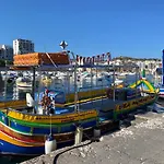 Sunshine - Modern Three Bedroom - No 2 公寓 梅利哈