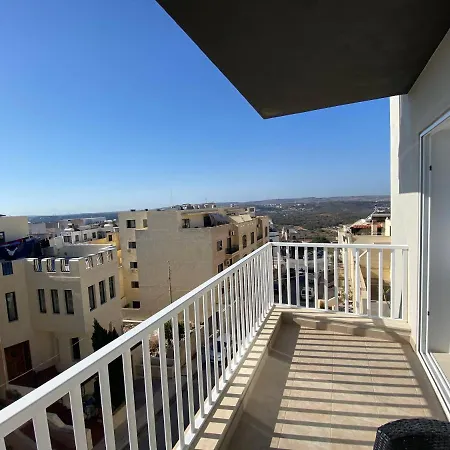 Sunshine - Modern Three Bedroom - No 2 * Mellieħa