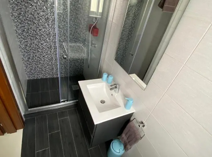 Sunshine - Modern Three Bedroom - No 2 Apartamento