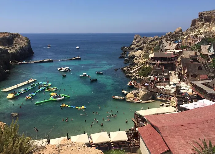 Apartamento Sunshine - Modern Three Bedroom - No 2 *